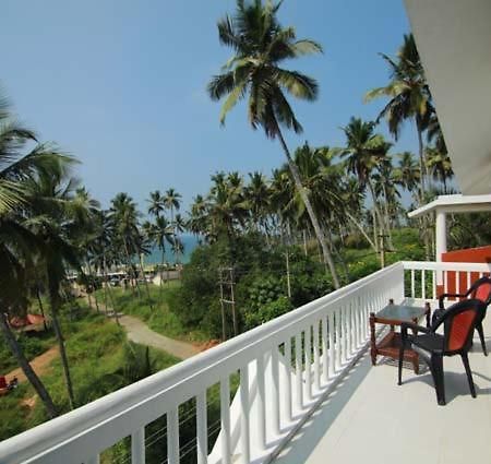 Lyba Homestay Thiruvananthapuram ภายนอก รูปภาพ