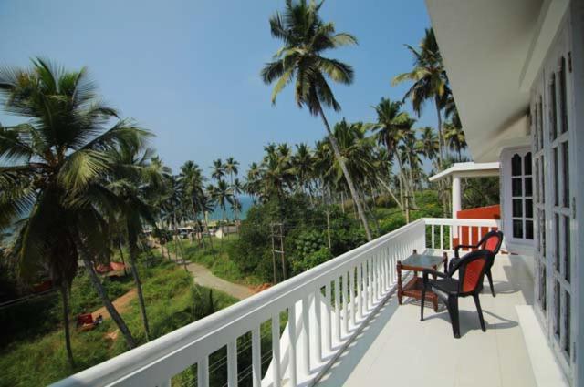 Lyba Homestay Thiruvananthapuram ภายนอก รูปภาพ